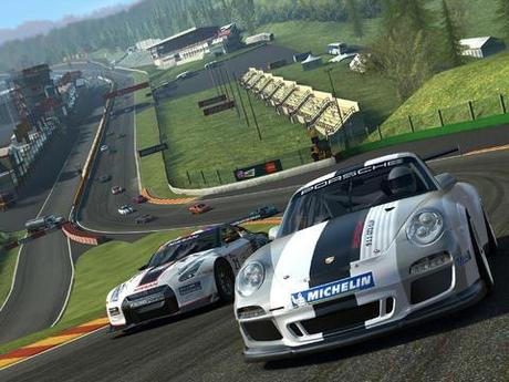 Real Racing 3 : nouveau circuit et constructeur Ferrari Real Racing 3 : nouveau circuit et constructeur Ferrari