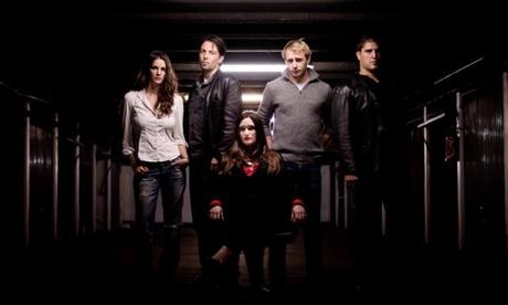 VAMPIRES la série qui va vous rendre à crocs VAMPIRES la série qui va vous rendre à crocs