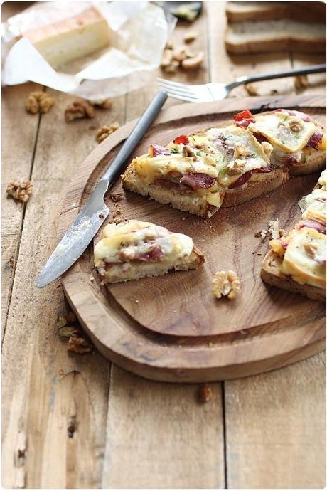 Tartines de pommes au magret de canard et maroilles Tartines de pommes au magret de canard et maroilles