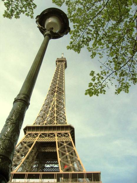 Vous reprendrez bien un peu de Tour Eiffel ???