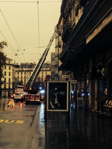 Intervention des pompiers à la Rue Chantepoulet securedownload.jpg