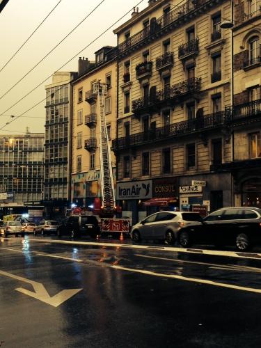 Intervention des pompiers à la Rue Chantepoulet securedownload.jpg