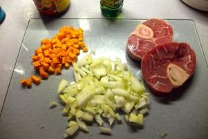 Des carottes, des oignons et des bon morceaux de veau