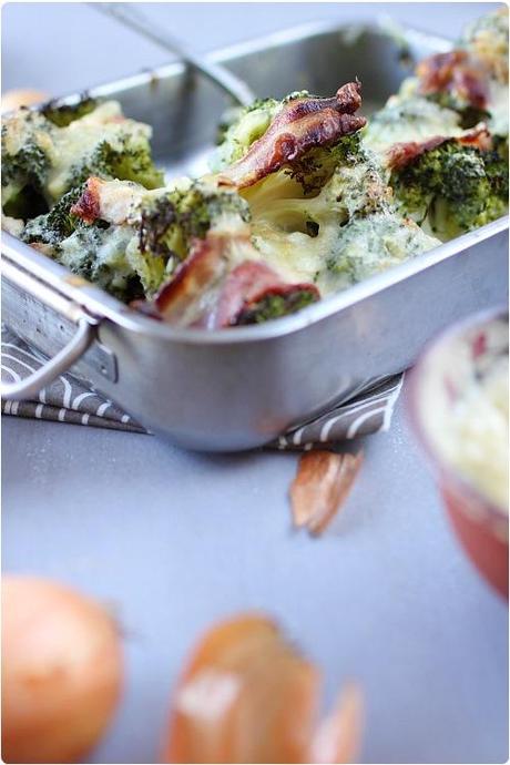 Gratin de brocolis à la poitrine de porc Gratin de brocolis à la poitrine de porc