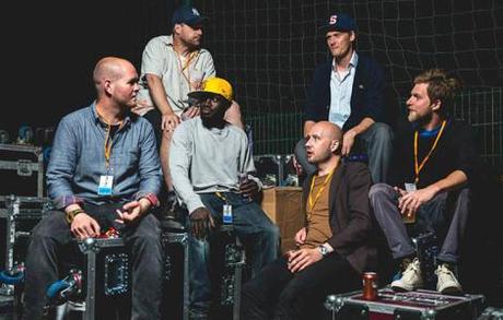 Les musiciens de Dafuniks réunis autour de leur passion commune pour la musique noire, le vinyle et leur amour du hip-hop