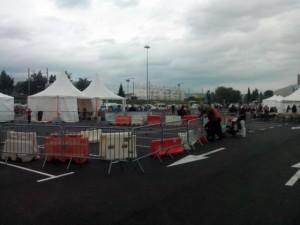 Le stand ludothèque vu des jeux gonflables