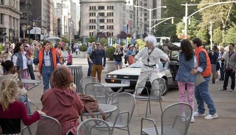 « Retour Vers le Futur » débarque à la terrasse d’un café bttf13