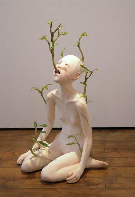 Yui Ishibashi – End of tears 117 x 100 x 100 – sculpture