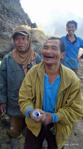INDONESIE : Les combattants du Kawah Ijen INDONESIE : Les combattants du Kawah Ijen
