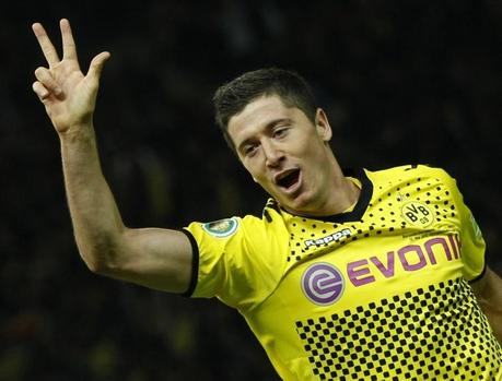 Mercato-Man Utd : Moyes laisse tomber la piste Lewandowski robert-lewandowski