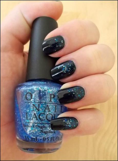 Bleu nuit et pluie de paillettes avec Incognito In Sausalito de OPI saus2