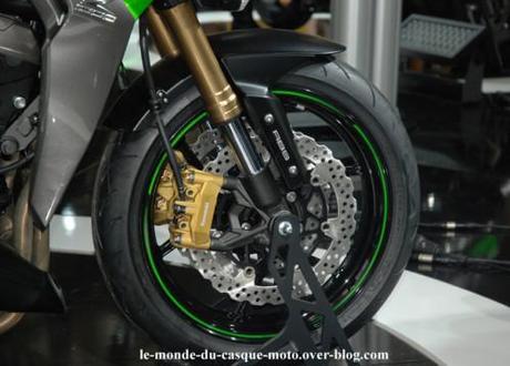 La kawasaki Z 1000 dévoilée: toutes les photos freinage-kawasaki-z1000.jpg