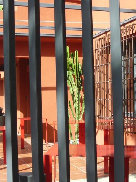 Can Artist : une chambre d'hôte so design and so calm Perpignan restaurant La Maison Rouge ancien atelier artiste rénové Françoise Chalade (2)