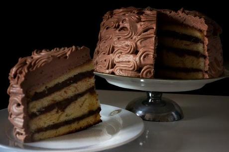 Pince mi et Pince moi layer cake au nutella bananes. Layer cake facile. gâteau à étages américain facile.gâteau nutella bananes, blog culinaire,