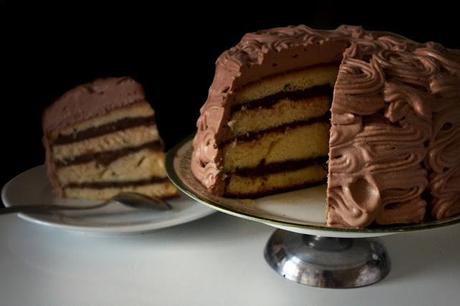 layer cake au nutella bananes. Layer cake facile. gâteau à étages américain facile.gâteau nutella bananes