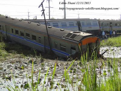 Udon-Thani deraillement d'un train 12/11/2013