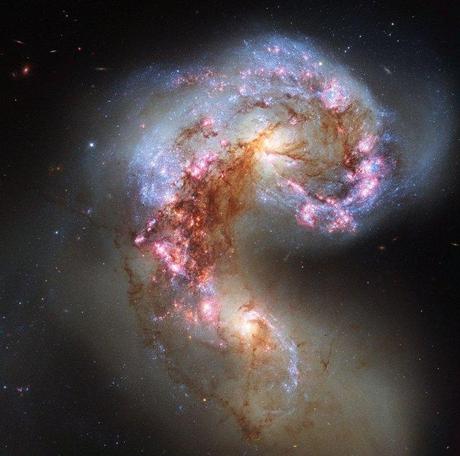 Antennae galaxies Hubble