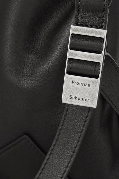 Dans la catégorie des plus sac à dos je demande le nouveau PS de Proenza Schouler... Dans la catégorie des plus sac à dos je demande le nouveau PS de Proenza Schouler...
