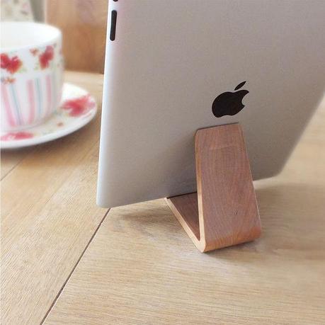 Universal Tablet Stand Cherry