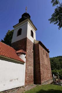 Ailleurs: L'église St Jacques de Rovná-Stříbrná Skalice