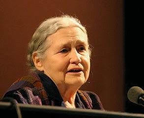 La mort de Doris Lessing, Prix Nobel à vies multiples