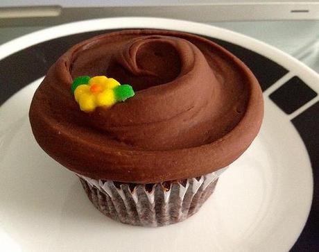 Chocolate Fudge Buttercream Frosting - Glaçage au chocolat Ca marche aussi pour les cupcakes