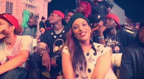 Top 3 des images les plus cool de Charly Bell dans son nouveau clip Top 3 des images les plus cool de Charly Bell dans son nouveau clip