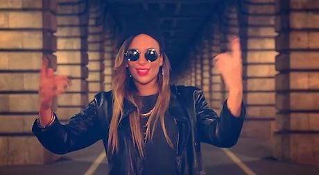 Top 3 des images les plus cool de Charly Bell dans son nouveau clip Top 3 des images les plus cool de Charly Bell dans son nouveau clip