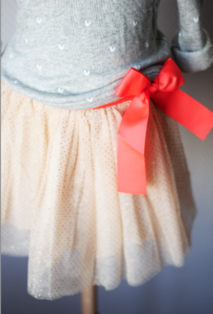 Pour les petites filles coquettes ... CA1830~1.PNG