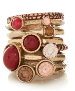 New Look - Gold and Red Gem ring Stack - 5,99 pounds
