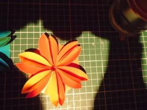 Une jolie fleur en papier SAM 0045