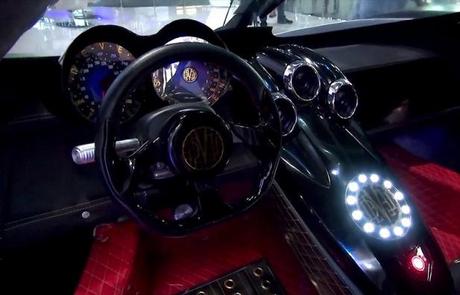 Voiture la plus rapide interieur devel sixteen