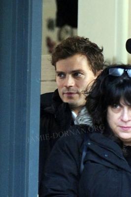 Tête à tête entre Christian et Anastasia dans le café CS7