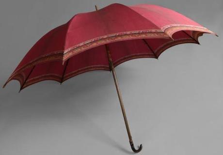 Vente d’étoffes, papiers peints, costumes et haute-couture Rare parapluie, début du XIXème siècle