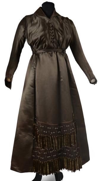 Vente d’étoffes, papiers peints, costumes et haute-couture Robe de dîner, vers 1918-1920