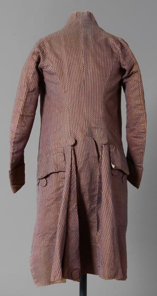 Vente d’étoffes, papiers peints, costumes et haute-couture Habit à la française et gilet, vers 1780