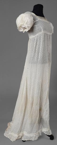 Vente d’étoffes, papiers peints, costumes et haute-couture Robe, vers 1815
