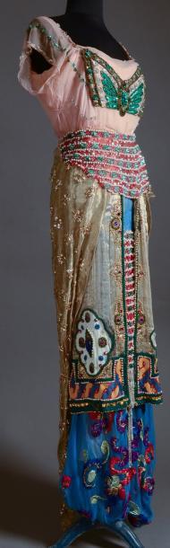 Vente d’étoffes, papiers peints, costumes et haute-couture Ensemble du soir, été 1912
