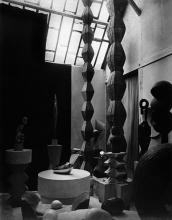 1929, Constantin Brancusi : Vue d’atelier