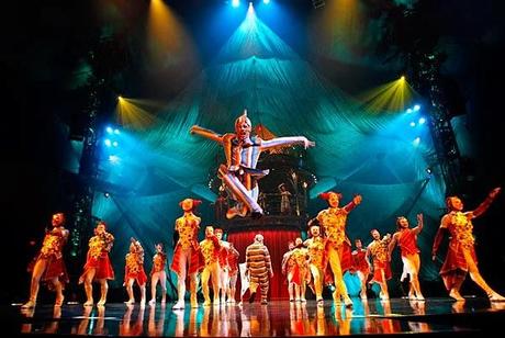 Le Cirque du Soleil fait le plein de stars pour la 1ère du show Kooza Le Cirque du Soleil fait le plein de stars pour la 1ère du show Kooza