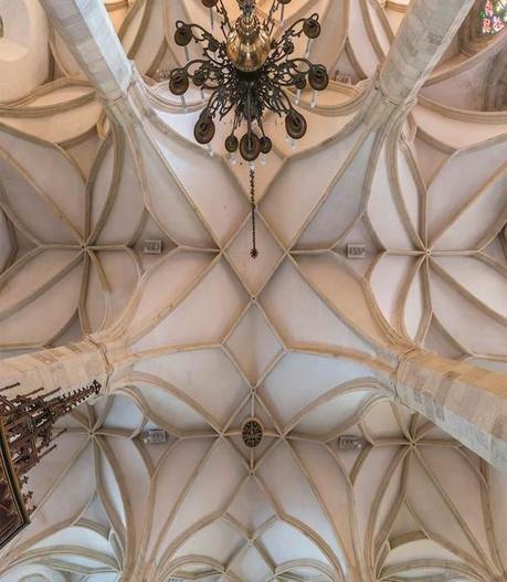 VERTICAL CHURCH church7