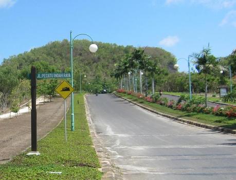 Sable blanc et eau turquoise : Dreamland beach au sud de Bali Dreamland beach (Unggasan, Bukit Peninsula, Bali, Indonesia)