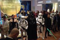 Le repas de Noël idéal du Gamer dans une conserve Vador-GalleriesLafayette-2013-01