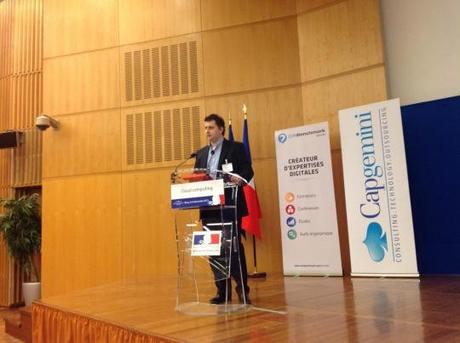 Cloud Computing : octave Klaba enjoint la France à aller plus vite #rcn2013 20131209-103841.jpg