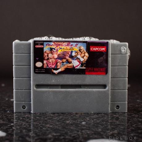 Du savon en forme de cartouches Game Boy savon super nintendo forme cartouche gkdv geek geekndev