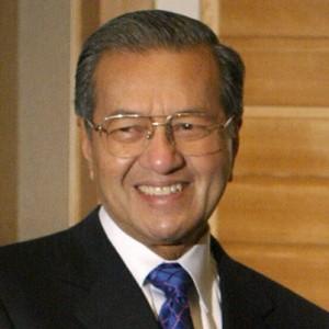 Mahathir bin Mohamad 9395417 1 402 300x300 8 moyens puissants pour améliorer votre langage du corps