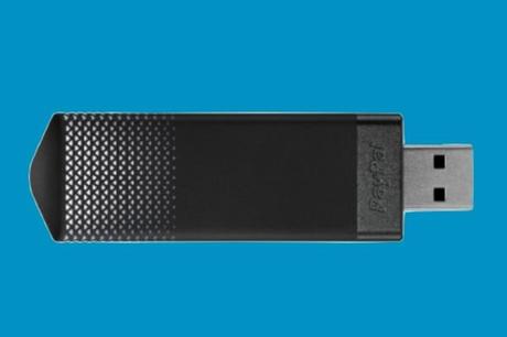 Beacon, un lecteur de carte bancaire connecté au smartphone du commerçant... Beacon, un lecteur de carte bancaire connecté au smartphone du commerçant...