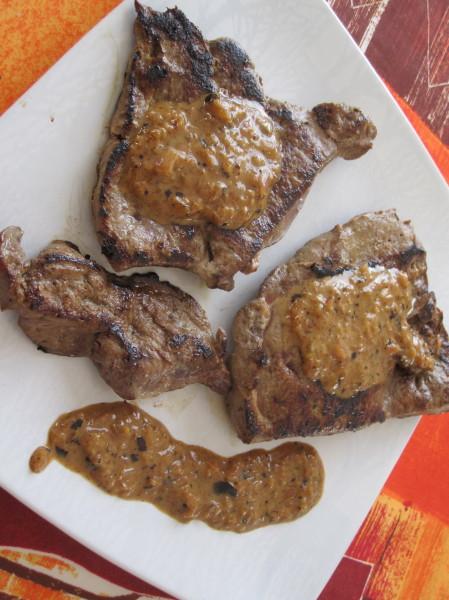 Foie ,échalotes à la crème de balsamique à la mangue 11-3746.jpg