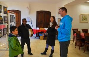 Les visiteurs de l’expo-photos 1482945_600063206708278_495713790_n