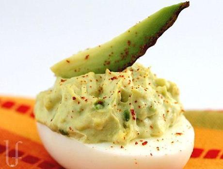 16 idées originales pour votre apéritif de Noël ! oeuf mimosa avocat
